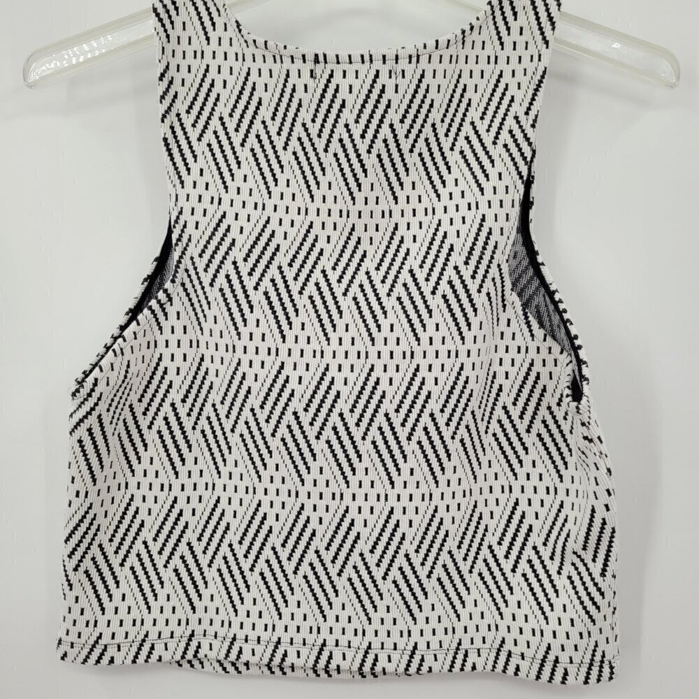 Forever 21+ Sleeveless Crop Tank Top - Picture 3 of 4